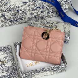 Replica di lusso Portafoglio Dior Caro Dahlia in morbida pelle di vitello cannage Rosa Imitazioni Cloni Portafoglio Dior Caro Dahlia in morbida pelle di vitello cannage Rosa firmate