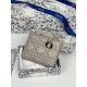 Replica di lusso Borse Portacarte Lady Dior con patta e l'iconica impuntura Cannage Grigio Imitazioni Replica Borse Portacarte Lady Dior con patta e l'iconica impuntura Cannage Grigio firmate