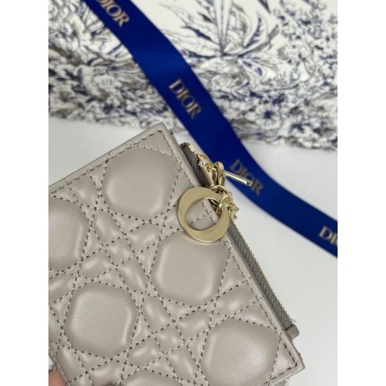 Replica di lusso Borse Portacarte Lady Dior con patta e l'iconica impuntura Cannage Grigio Imitazioni Replica Borse Portacarte Lady Dior con patta e l'iconica impuntura Cannage Grigio firmate