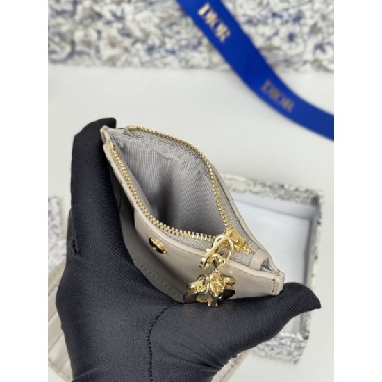 Replica di lusso Borse Portacarte Lady Dior con patta e l'iconica impuntura Cannage Grigio Imitazioni Replica Borse Portacarte Lady Dior con patta e l'iconica impuntura Cannage Grigio firmate