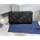 Replica di lusso Pari imitazione Portafoglio lungo con cerniera Dior Dior Gravity nero Imitazioni Cloni Pari replica imitazione Portafoglio lungo con cerniera Dior Dior Gravity nero firmate