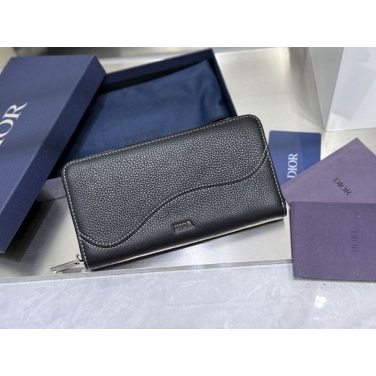 Replica di lusso Pari Portafoglio lungo Dior Saddle con cerniera pelle di vitello martellata nera Imitazioni Cloni Pari replica Portafoglio lungo Dior Saddle con cerniera pelle di vitello martellata nera firmate