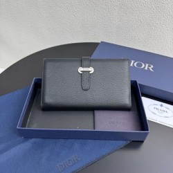 Dettagli perfetti Portafoglio lungo Dior Normandie Bifold nero Dettagli perfetti Portafoglio lungo Dior Normandie Bifold nero