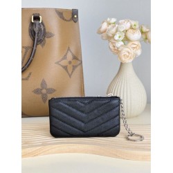 Pari Porta carte con cerniera YSL Saint Laurent Cassandre Matelassé Fragments Nero Argento Pari Porta carte con cerniera YSL Saint Laurent Cassandre Matelassé Fragments Nero Argento