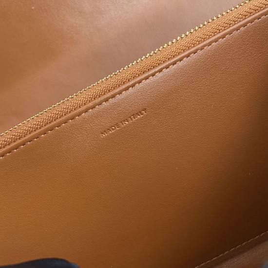 Replica di lusso Borse di alta qualità Portafoglio grande Celine in tela con chiusura a trionfo Imitazioni Replica Borse di alta qualità Portafoglio grande Celine in tela con chiusura a trionfo firmate
