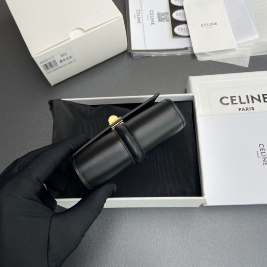 Replica di lusso Portafoglio piccolo a tre ante CELINE 16 in pelle di vitello satinata Nero Imitazioni Cloni Portafoglio piccolo a tre ante CELINE 16 in pelle di vitello satinata Nero firmate
