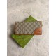 Replica di lusso Portafoglio continentale Gucci con emblema GG 821802 marrone Imitazioni Cloni Portafoglio continentale Gucci con emblema GG 821802 marrone firmate