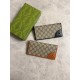 Replica di lusso Portafoglio continentale Gucci con emblema GG 821802 marrone Imitazioni Cloni Portafoglio continentale Gucci con emblema GG 821802 marrone firmate