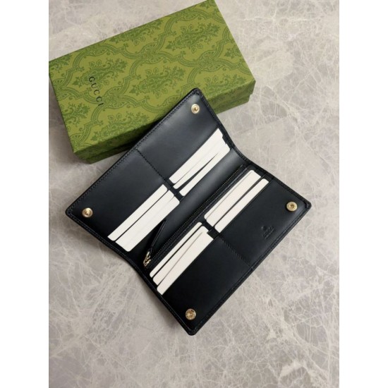 Replica di lusso Borse Portafoglio continentale Gucci con emblema GG 821802 Nero Imitazioni Replica Borse Portafoglio continentale Gucci con emblema GG 821802 Nero firmate