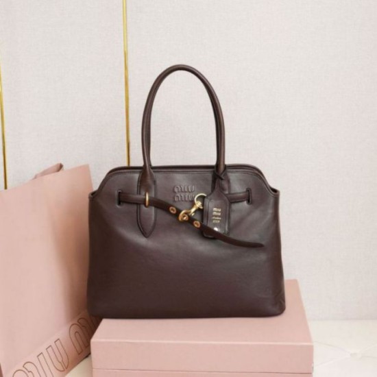 Replica di lusso Borsa tote Miu Miu Adventure nappa marrone Imitazioni Cloni Borsa tote Miu Miu Adventure nappa marrone firmate