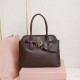 Replica di lusso Borsa tote Miu Miu Adventure nappa marrone Imitazioni Cloni Borsa tote Miu Miu Adventure nappa marrone firmate