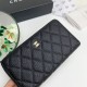 Cloni Portafoglio grande Chanel Caviar trapuntato con soffietto e cerniera nero  firmate