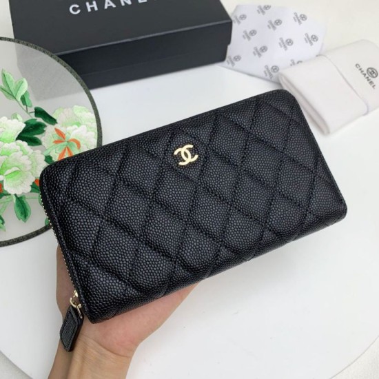 Cloni Portafoglio grande Chanel Caviar trapuntato con soffietto e cerniera nero  firmate