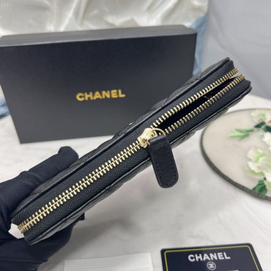 Replica di lusso Pari Portafoglio lungo Chanel trapuntato con logo CC e cerniera Imitazioni Cloni Pari replica Portafoglio lungo Chanel trapuntato con logo CC e cerniera firmate