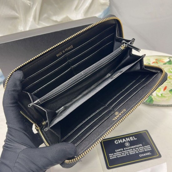 Replica di lusso Pari Portafoglio lungo Chanel trapuntato con logo CC e cerniera Imitazioni Cloni Pari replica Portafoglio lungo Chanel trapuntato con logo CC e cerniera firmate