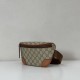 Cloni Marsupio piccolo Gucci GG Emblem Uomo 821165 marrone firmate