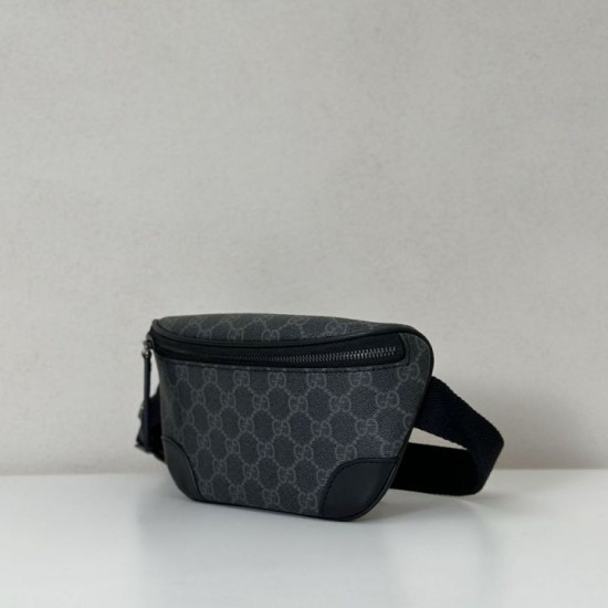 Cloni Marsupio piccolo Gucci GG Emblem Uomo 821165 nero firmate