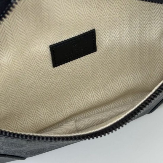 Cloni Marsupio piccolo Gucci GG Emblem Uomo 821165 nero firmate