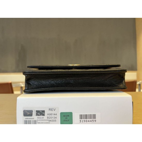 Replica di lusso Portafoglio Chanel trapuntato in caviale perlato con catena Woc Nero Imitazioni Cloni Portafoglio Chanel trapuntato in caviale perlato con catena Woc Nero firmate