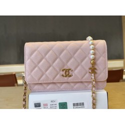 Qualità da grande Portafoglio Chanel trapuntato in caviale perlato con catena Woc Rosa