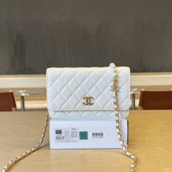 Replica di lusso Borse Portafoglio Chanel trapuntato in caviale perlato con catena Woc Bianco Imitazioni Replica Borse Portafoglio Chanel trapuntato in caviale perlato con catena Woc Bianco firmate