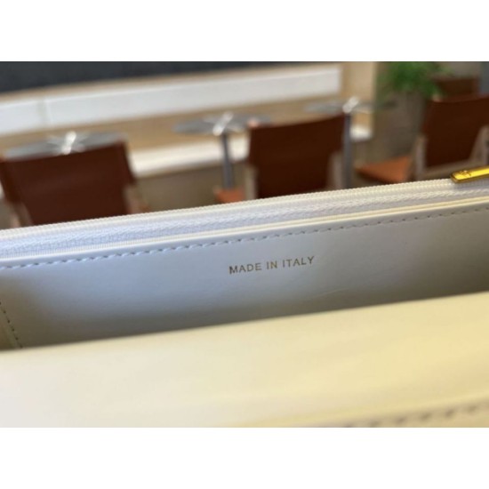 Replica di lusso Borse Portafoglio Chanel trapuntato in caviale perlato con catena Woc Bianco Imitazioni Replica Borse Portafoglio Chanel trapuntato in caviale perlato con catena Woc Bianco firmate