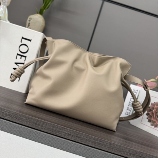Replica di lusso Pochette con coulisse Borse Loewe Flamenco Beige Imitazioni Cloni Pochette con coulisse Borse Loewe Flamenco Beige firmate