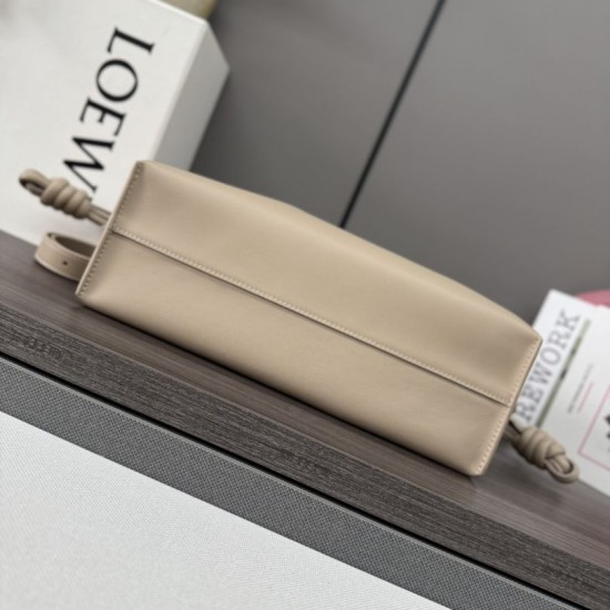 Replica di lusso Pochette con coulisse Borse Loewe Flamenco Beige Imitazioni Cloni Pochette con coulisse Borse Loewe Flamenco Beige firmate