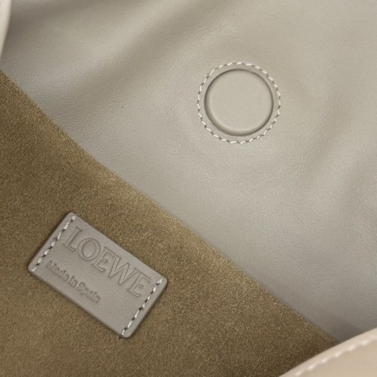 Replica di lusso Pochette con coulisse Borse Loewe Flamenco Beige Imitazioni Cloni Pochette con coulisse Borse Loewe Flamenco Beige firmate