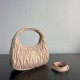 Replica di lusso Borsa hobo mini/piccolo Miu Miu Wander Matelasse Beige Imitazioni Cloni Borsa hobo mini/piccolo Miu Miu Wander Matelasse Beige firmate
