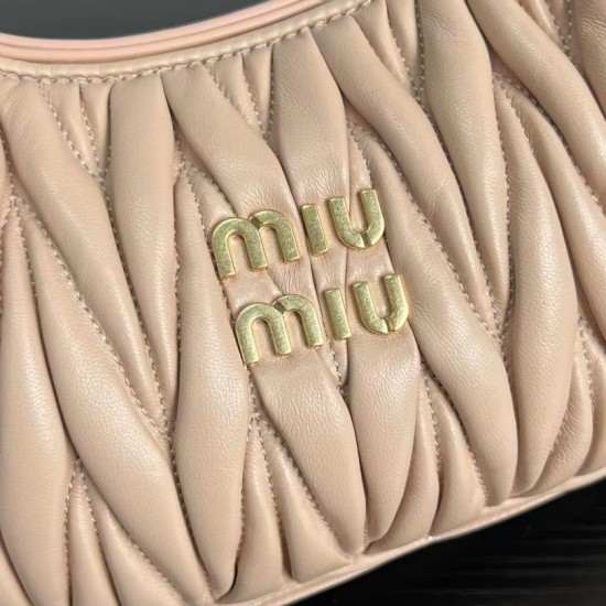 Replica di lusso Borsa hobo mini/piccolo Miu Miu Wander Matelasse Beige Imitazioni Cloni Borsa hobo mini/piccolo Miu Miu Wander Matelasse Beige firmate