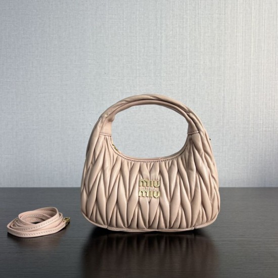 Replica di lusso Borsa hobo mini/piccolo Miu Miu Wander Matelasse Beige Imitazioni Cloni Borsa hobo mini/piccolo Miu Miu Wander Matelasse Beige firmate