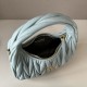 Cloni Borsa hobo mini/piccolo Miu Miu Wander Matelasse Blu firmate