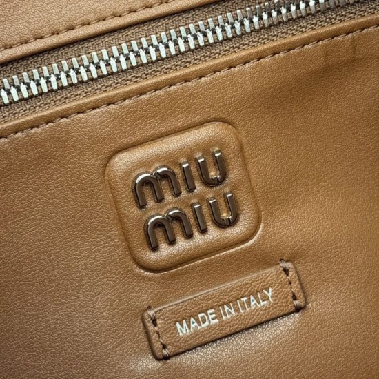 Replica di lusso Borsa a tracolla Miu Miu Pocket Nappa 5BC189 Caramello Imitazioni Cloni Borsa a tracolla Miu Miu Pocket Nappa 5BC189 Caramello firmate