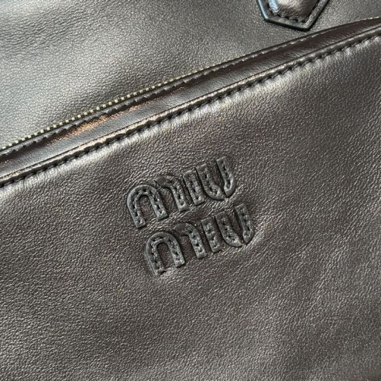 Replica di lusso Borse Imitazioni a tracolla Miu Miu Pocket con manico superiore Caffè Imitazioni Cloni Borse Imitazioni a tracolla Miu Miu Pocket con manico superiore Caffè firmate