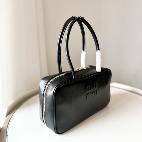 Replica di lusso Borse Imitazioni a mano Miu Miu Beau 5BB172 Nero Imitazioni Cloni Borse Imitazioni a mano Miu Miu Beau 5BB172 Nero firmate