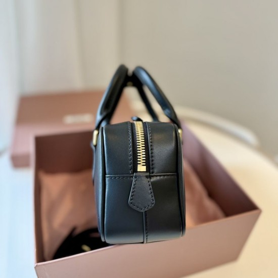 Replica di lusso Borse Alta Qualità a mano Miu Miu Arcadie 5BB142 Nero Imitazioni Cloni Borse Replica Alta Qualità a mano Miu Miu Arcadie 5BB142 Nero firmate