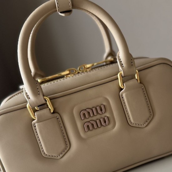 Replica di lusso Borse Firmate a mano Miu Miu Arcadie 5BB142 Beige Imitazioni Cloni Borse Firmate Replica a mano Miu Miu Arcadie 5BB142 Beige firmate