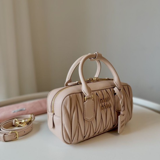 Replica di lusso Borsa a mano Miu Miu Arcadie Matelassé Nappa 5BB142 marrone Imitazioni Cloni Borsa a mano Miu Miu Arcadie Matelassé Nappa 5BB142 marrone firmate
