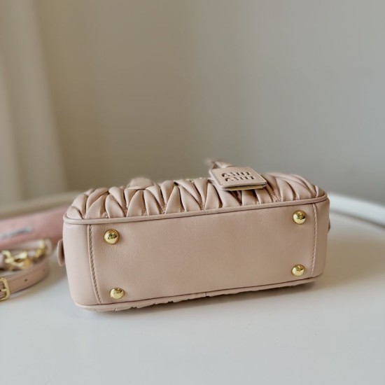 Replica di lusso Borsa a mano Miu Miu Arcadie Matelassé Nappa 5BB142 marrone Imitazioni Cloni Borsa a mano Miu Miu Arcadie Matelassé Nappa 5BB142 marrone firmate