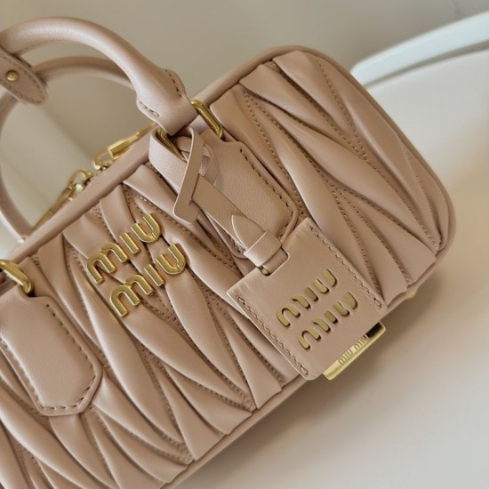 Replica di lusso Borsa a mano Miu Miu Arcadie Matelassé Nappa 5BB142 marrone Imitazioni Cloni Borsa a mano Miu Miu Arcadie Matelassé Nappa 5BB142 marrone firmate