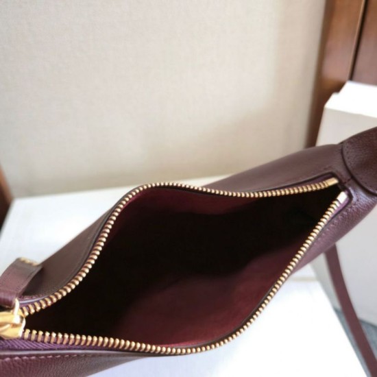 Replica di lusso Borsa a tracolla Celine Lulu per adolescenti Borgogna Imitazioni Cloni Borsa a tracolla Celine Lulu per adolescenti Borgogna firmate