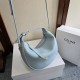 Replica di lusso Borsa a tracolla Celine Lulu per adolescenti Blu Imitazioni Cloni Borsa a tracolla Celine Lulu per adolescenti Blu firmate