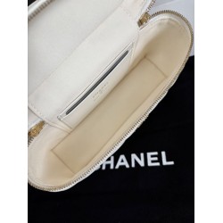 Borse Chanel Classic Vanity con catena A96186 bianca Borse Chanel Classic Vanity con catena A96186 bianca