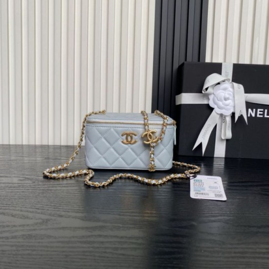 Replica di lusso Beauty case piccolo Chanel con tracolla a catena Ap3940 Blu Imitazioni Cloni Beauty case piccolo Chanel con tracolla a catena Ap3940 Blu firmate