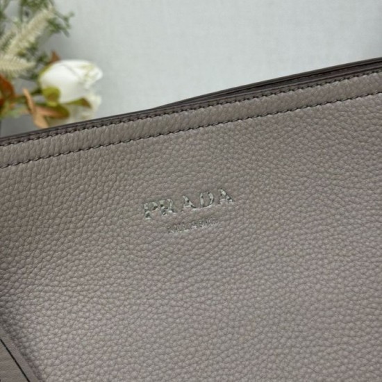 Replica di lusso Borsa tote grande Prada 1BG602 Grigia Imitazioni Cloni Borsa tote grande Prada 1BG602 Grigia firmate