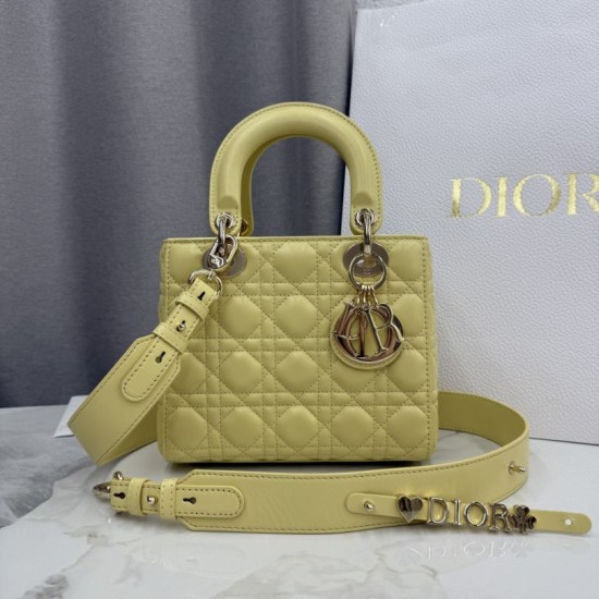 Replica di lusso Borsa Dior Lady Dior Piccolo Cannage Gialla Imitazioni Cloni Borsa Dior Lady Dior Piccolo Cannage Gialla firmate