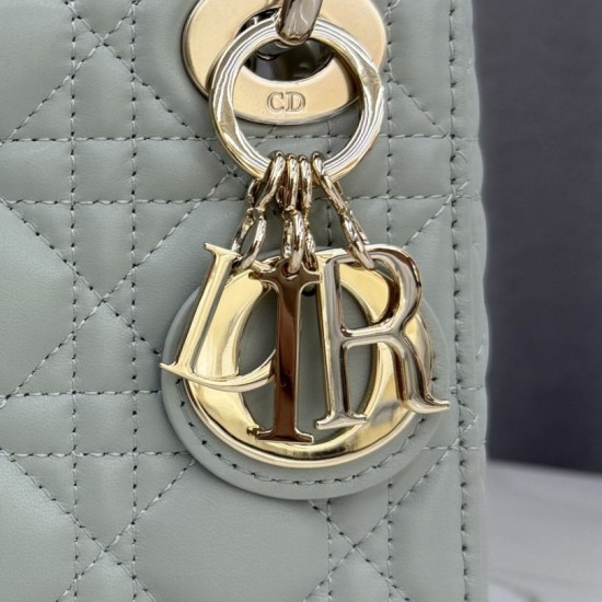 Replica di lusso Borsa Dior Lady Dior Mini Cannage Verde Imitazioni Cloni Borsa Dior Lady Dior Mini Cannage Verde firmate