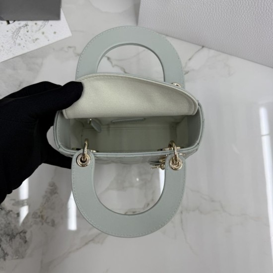 Replica di lusso Borsa Dior Lady Dior Mini Cannage Verde Imitazioni Cloni Borsa Dior Lady Dior Mini Cannage Verde firmate