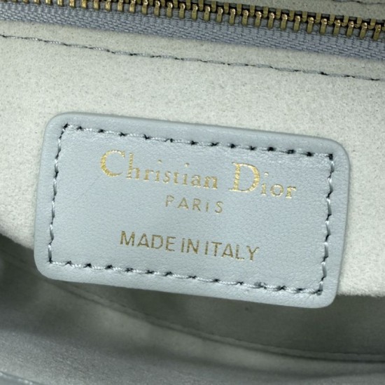Replica di lusso Borsa Dior Lady Dior Mini Cannage Verde Imitazioni Cloni Borsa Dior Lady Dior Mini Cannage Verde firmate